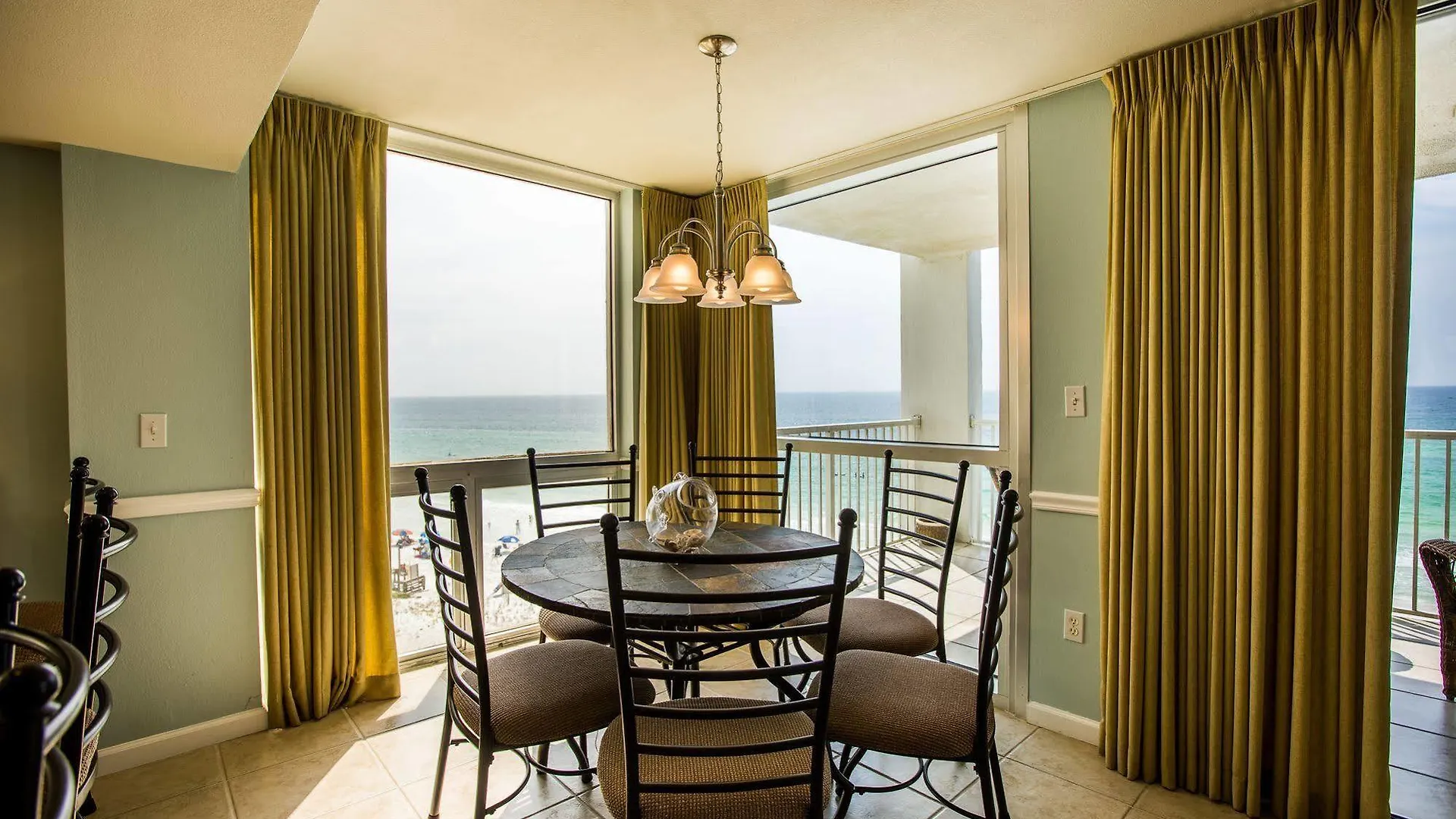 Hotel Shoreline Towers By Isle Destin