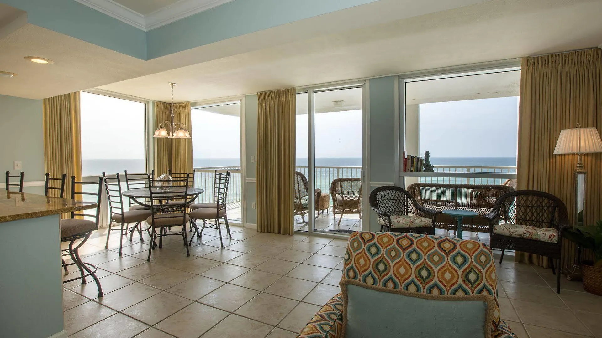 Hotel Shoreline Towers By Isle Destin