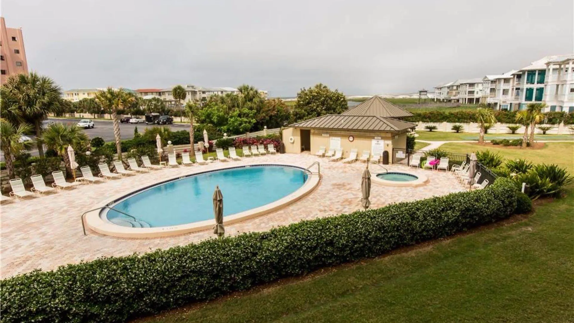 Islander By Isle Hotel 3*