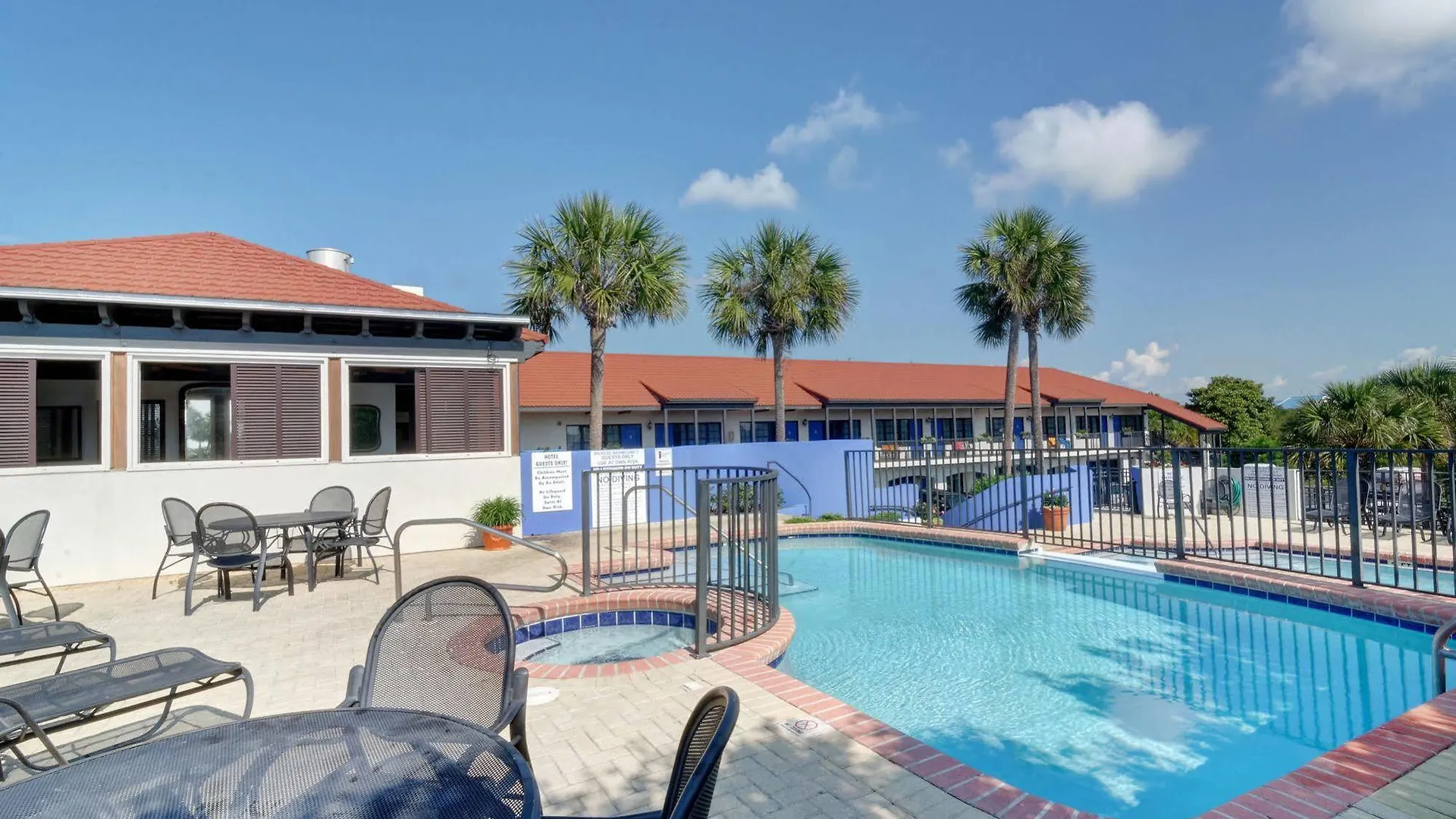 Beachside Hotel Destin