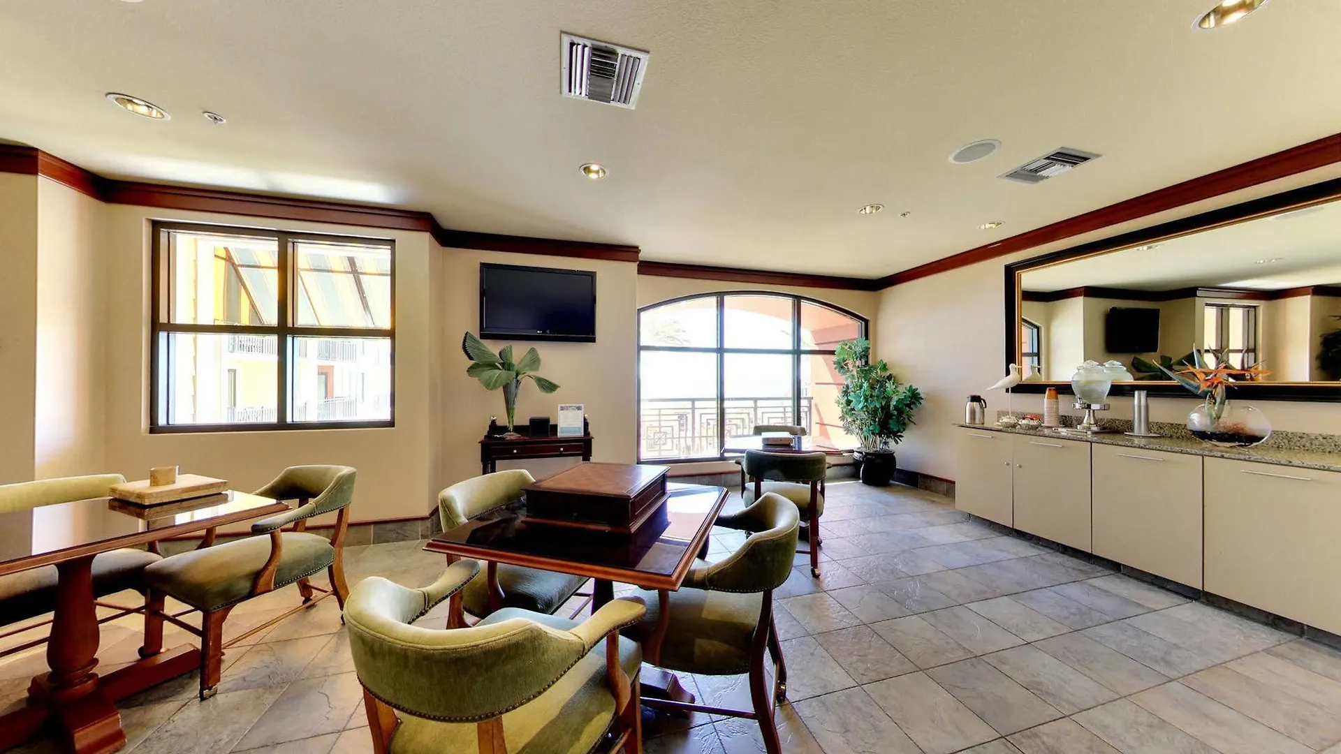 Emerald Grande At Harborwalk Village 3*