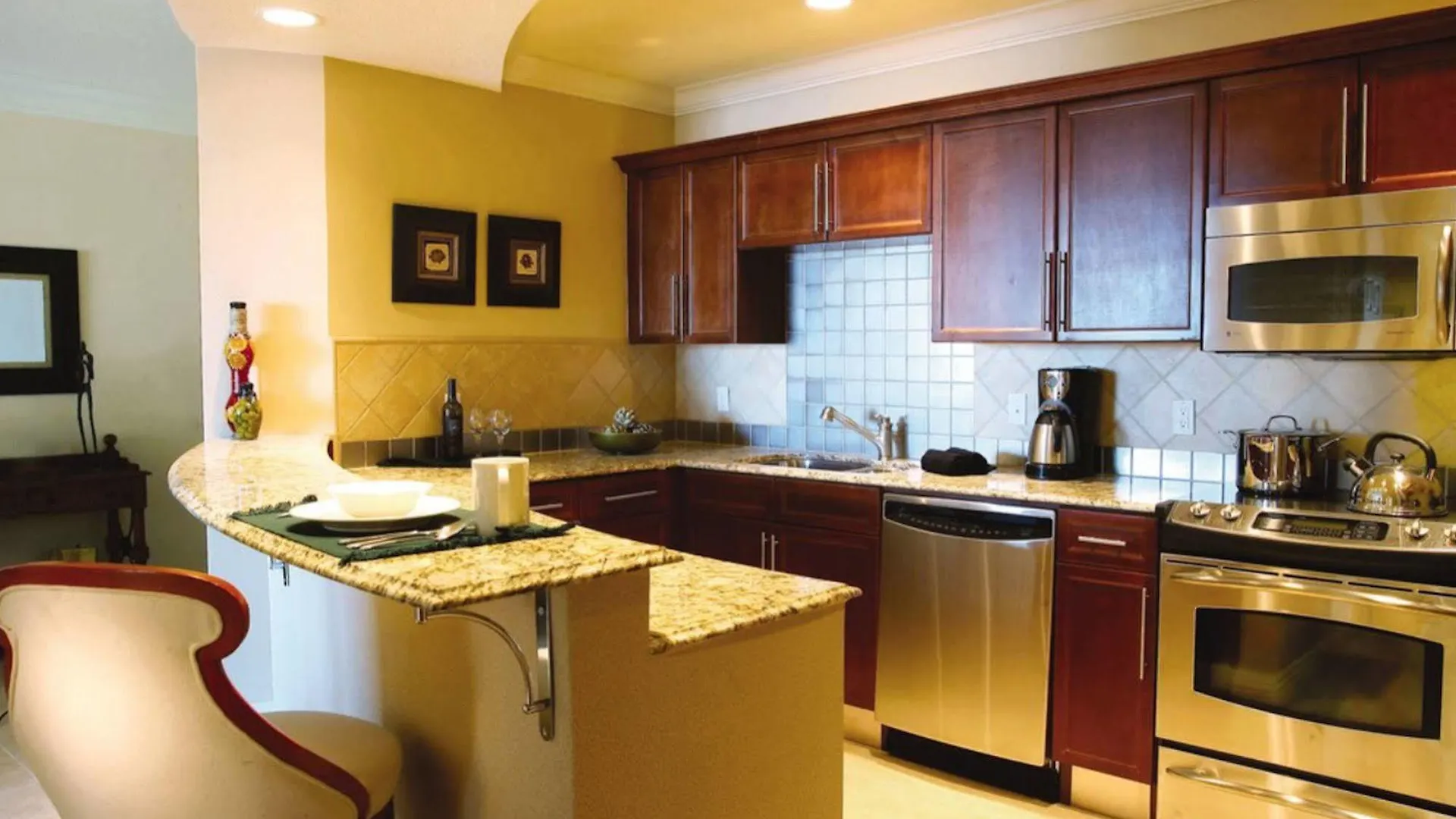 Emerald Grande At Harborwalk Village