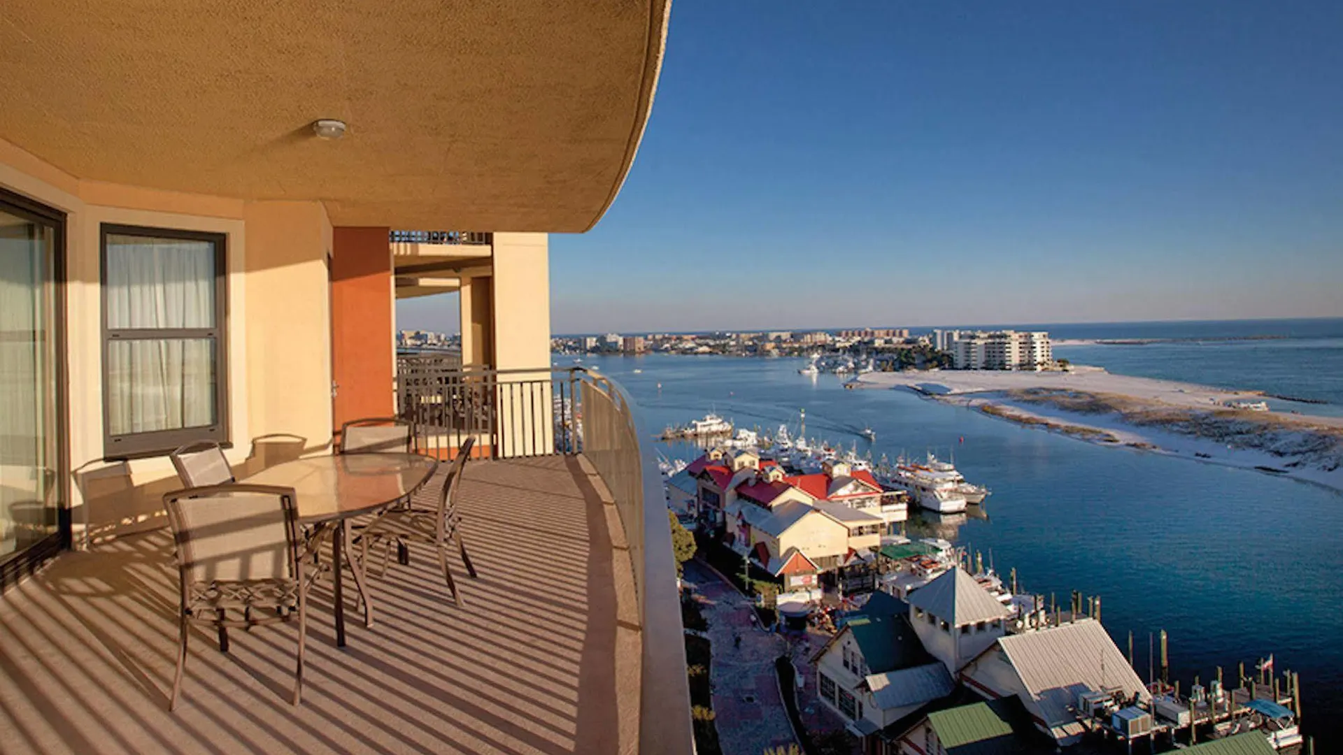 호텔 Emerald Grande At Harborwalk Village