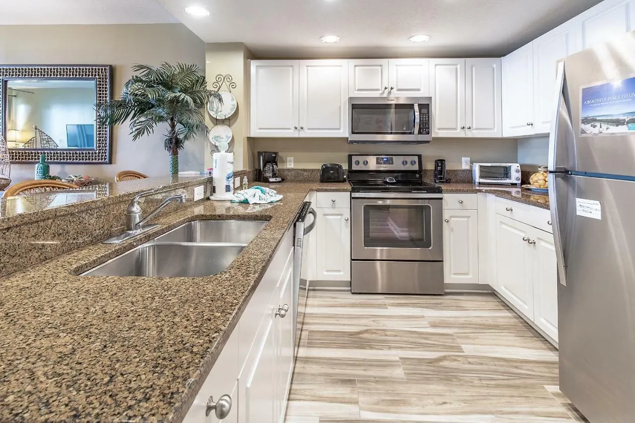 Sterling Shores 818 *