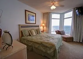 Jade East * Destin