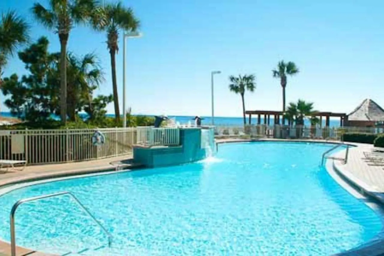 Pelican Apartment