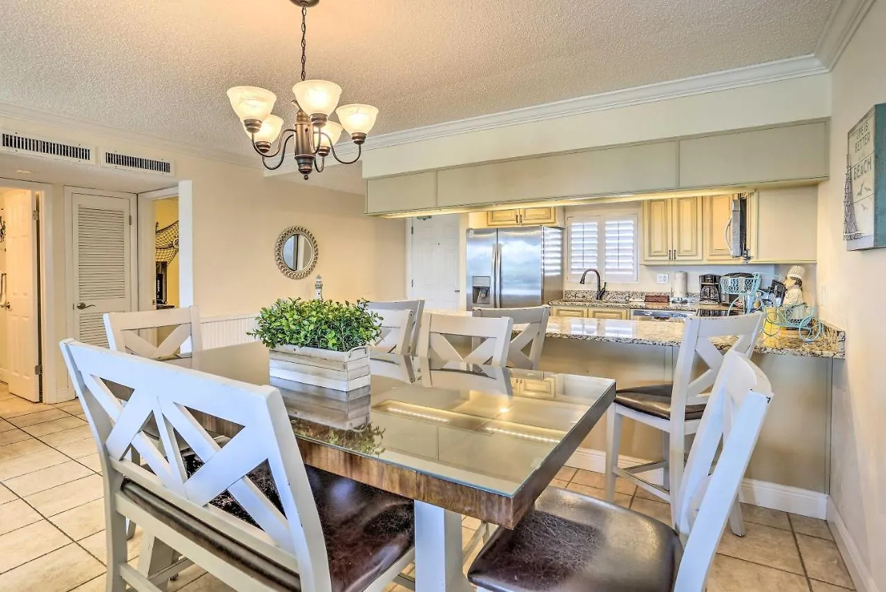 Miramar Retreat - Beachfront And Poolside Destin