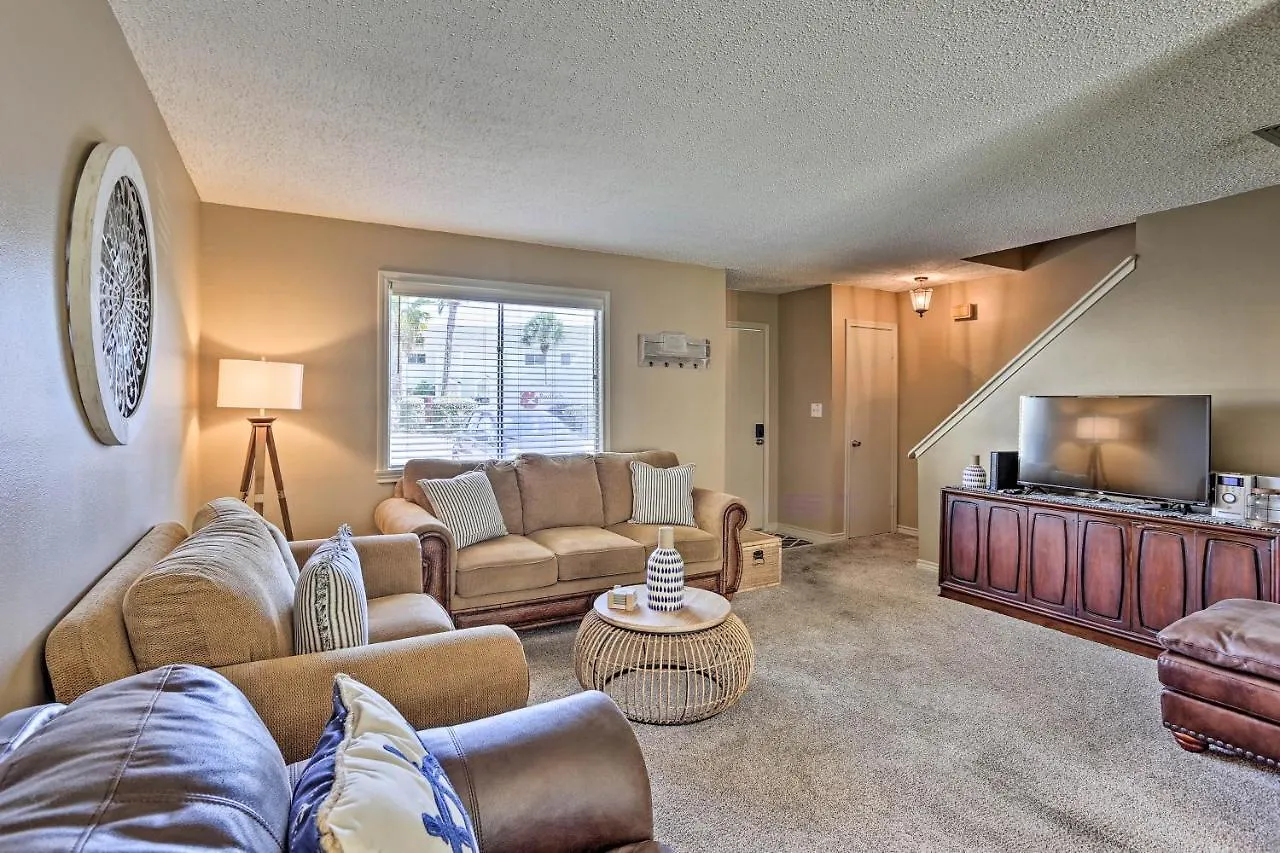 Holiday home Townhome With Access And 2 Pools!