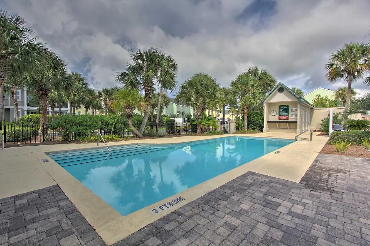 Townhome With Access And 2 Pools! *