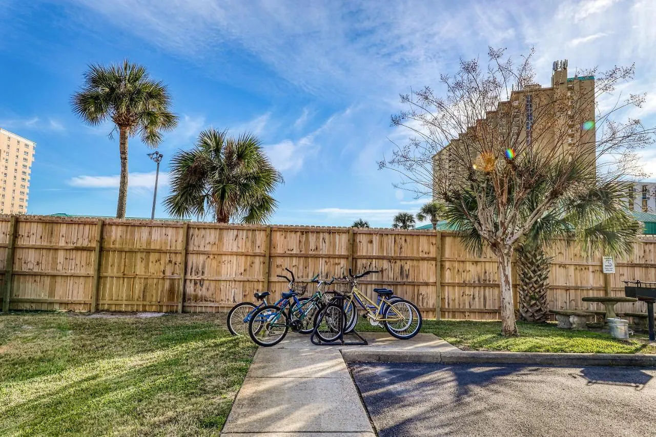 St Martin Beachwalk * Destin
