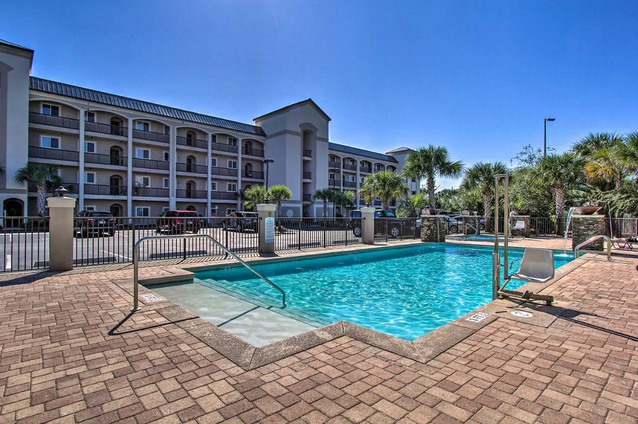 Luxurious Alerio Condo - Steps To Private Beach!