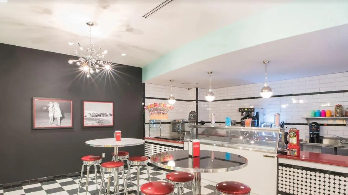מלון דירות The Henderson Lofts 3*