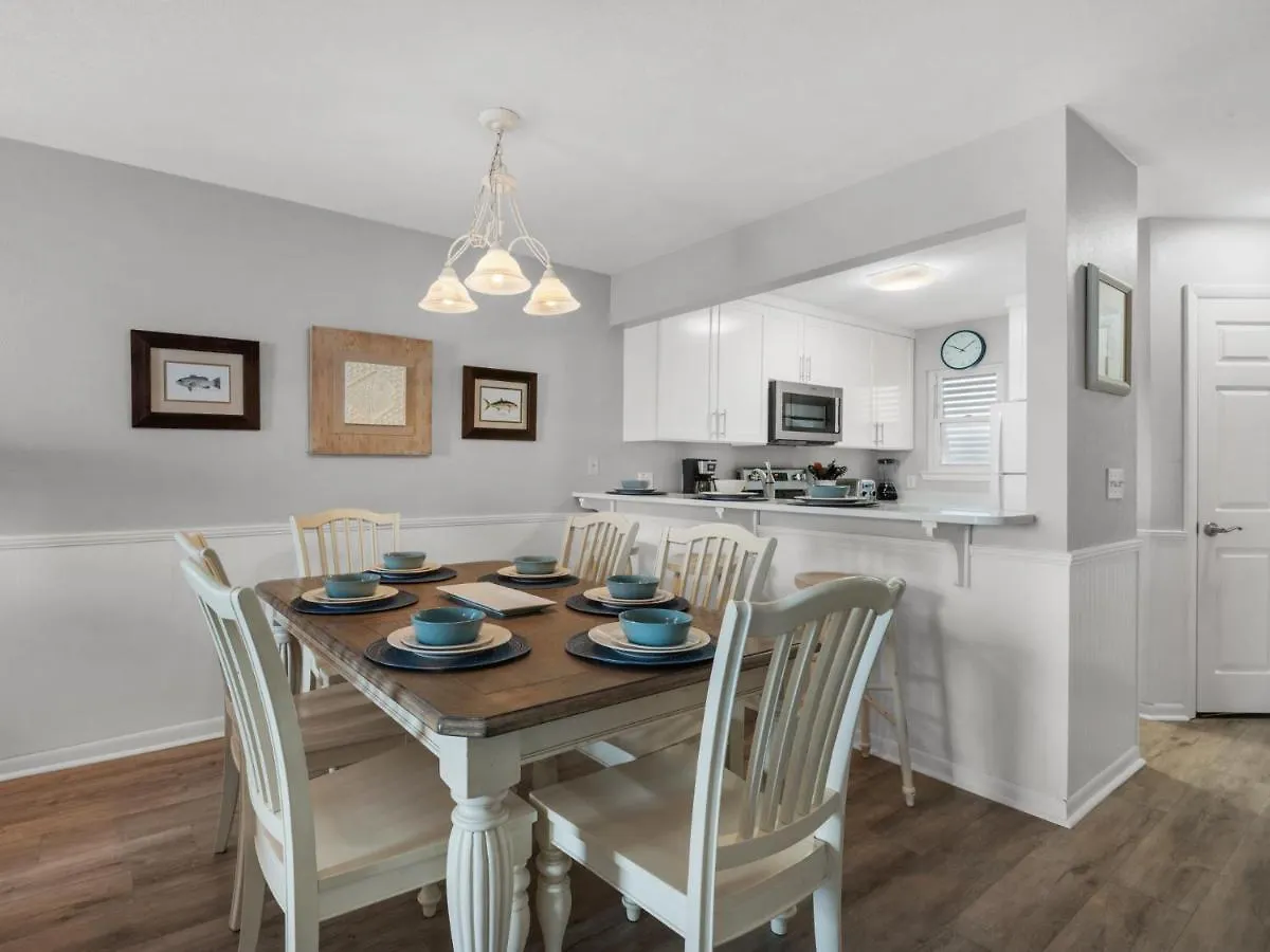 Seamist Townhomes 1 By Newman-dailey