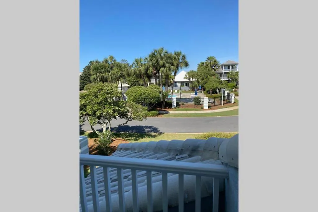 Jewel 5bd-3 1/2 Bath -5 Min Walk To Beach! Holiday home