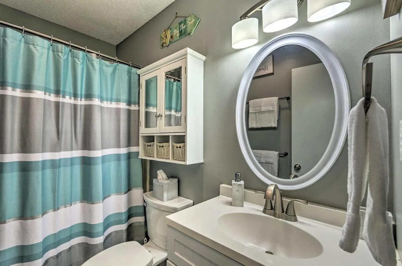 Sandpiper Cove Escape On Canal - Walk To Beach! *