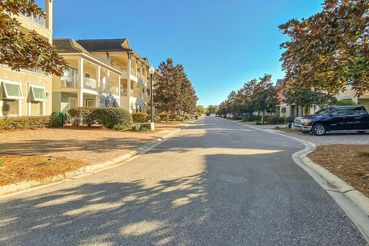 Villages Of Crystal Beach: Osprey Landing Destin