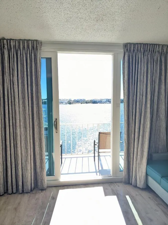 On Harbor, Ascend Collection Hotel