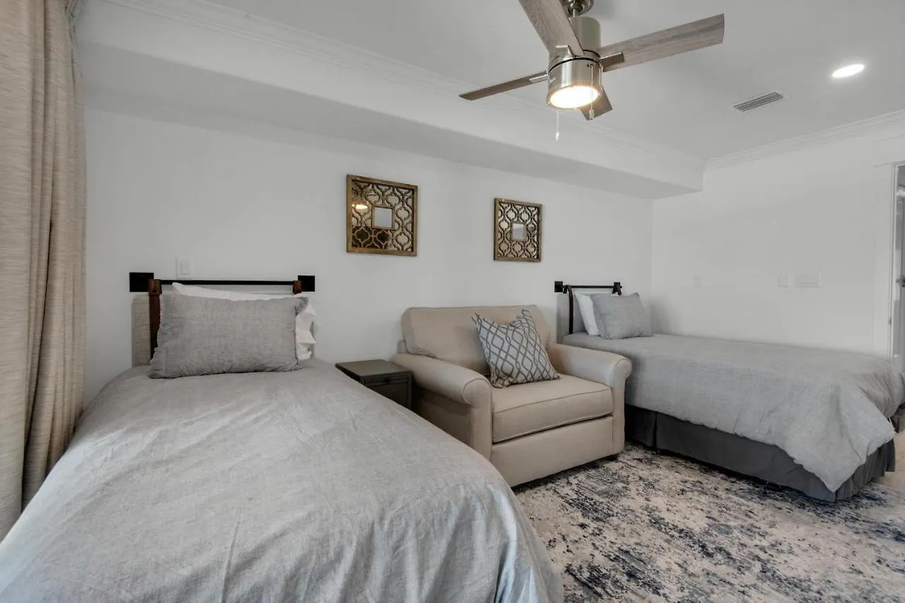 Διαμέρισμα Dollar Townhome #16- Sukoon Ντέστιν