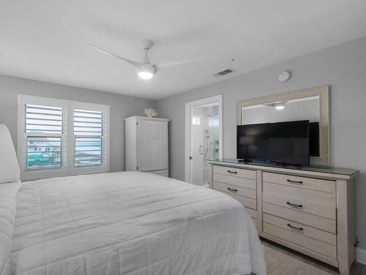 Holiday home Emerald Dunes 401 By Newman-dailey