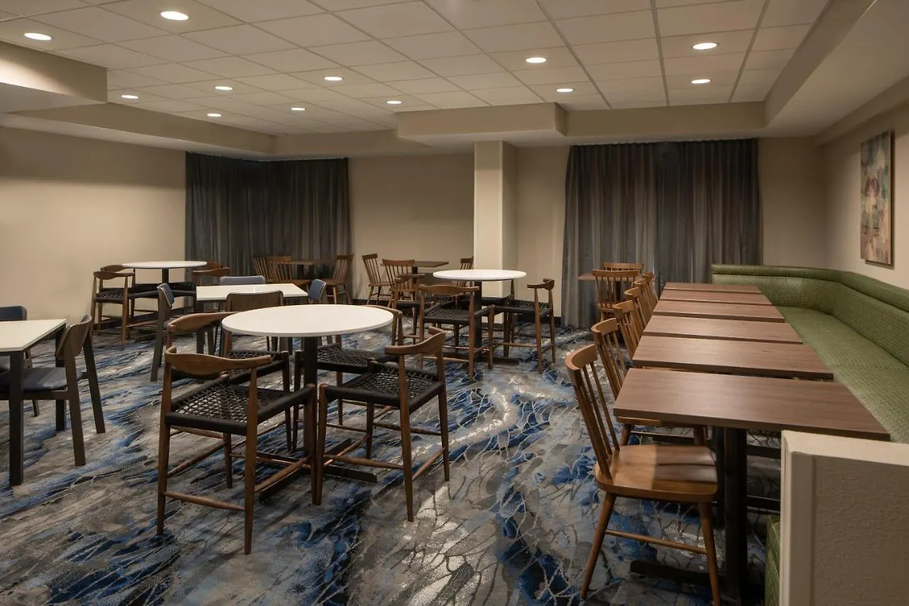 Fairfield & By Marriott Hotel 3*