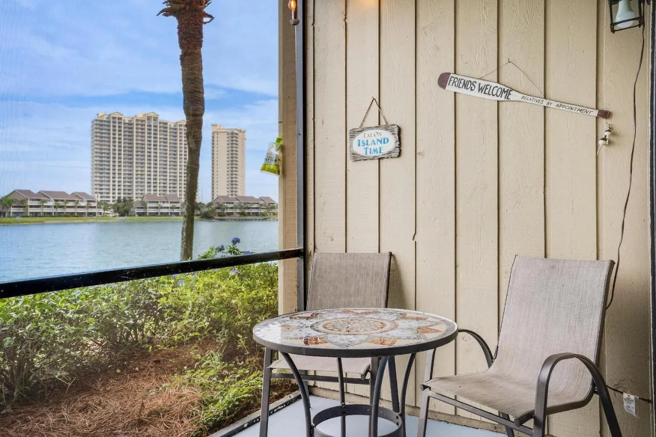 Seascape Lakefront 114- Break
