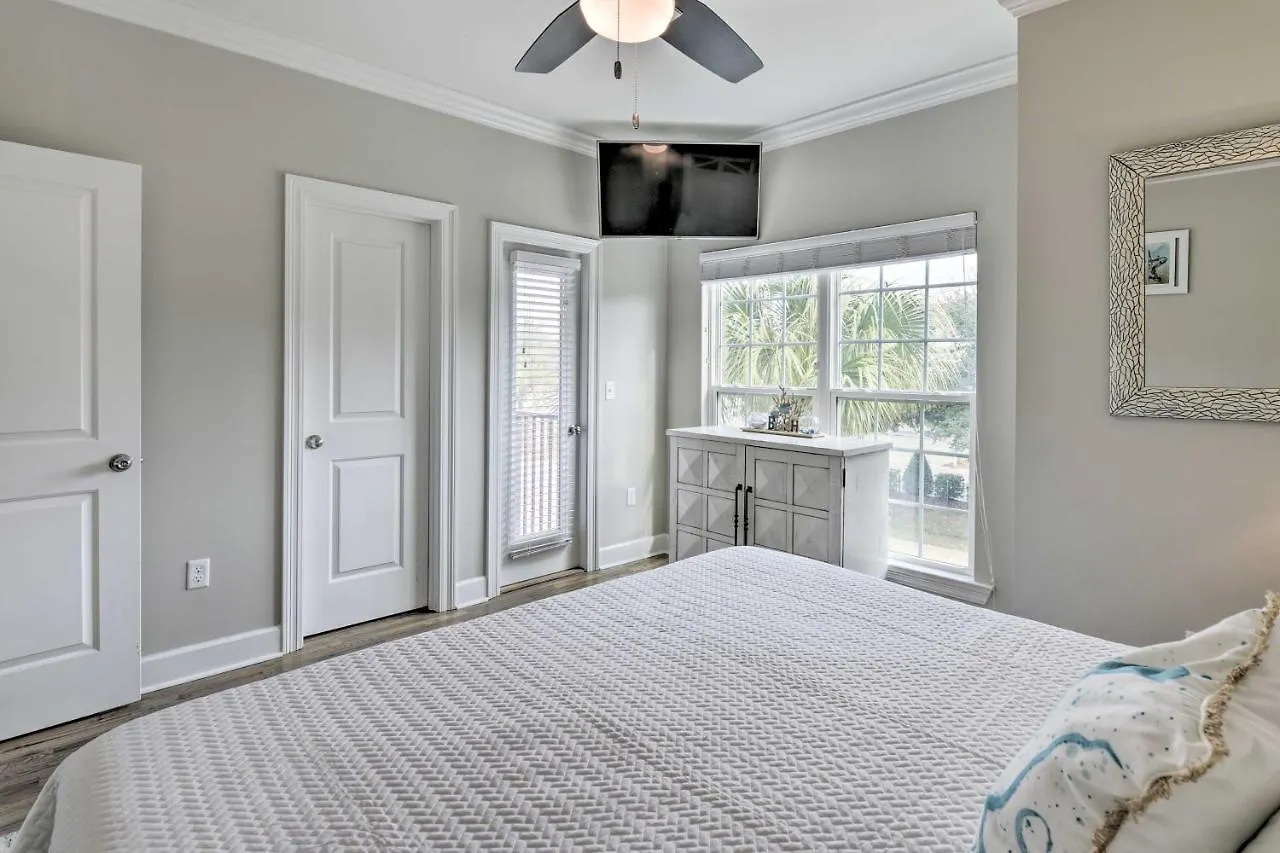 Miramar Townhome With Balcony Near Ocean! Holiday home *