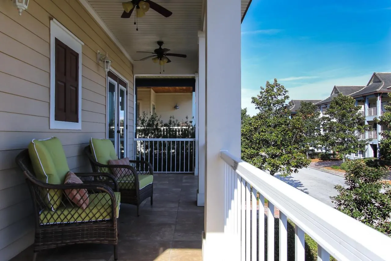 Amazing 4 Bedroom Vacation In The Villages Of Crystal Lakes