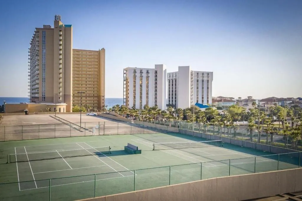 Pelican Resort-walkout Unit-on The Apartment *
