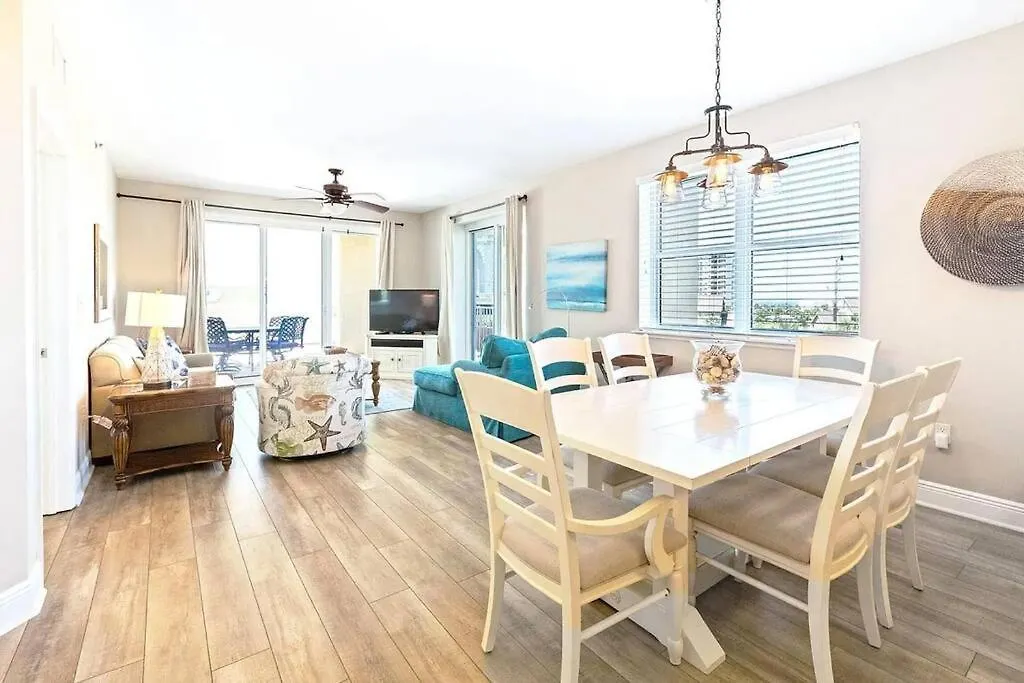 Villa Kokomo Retreat- Steps From Pools & Private Beach!