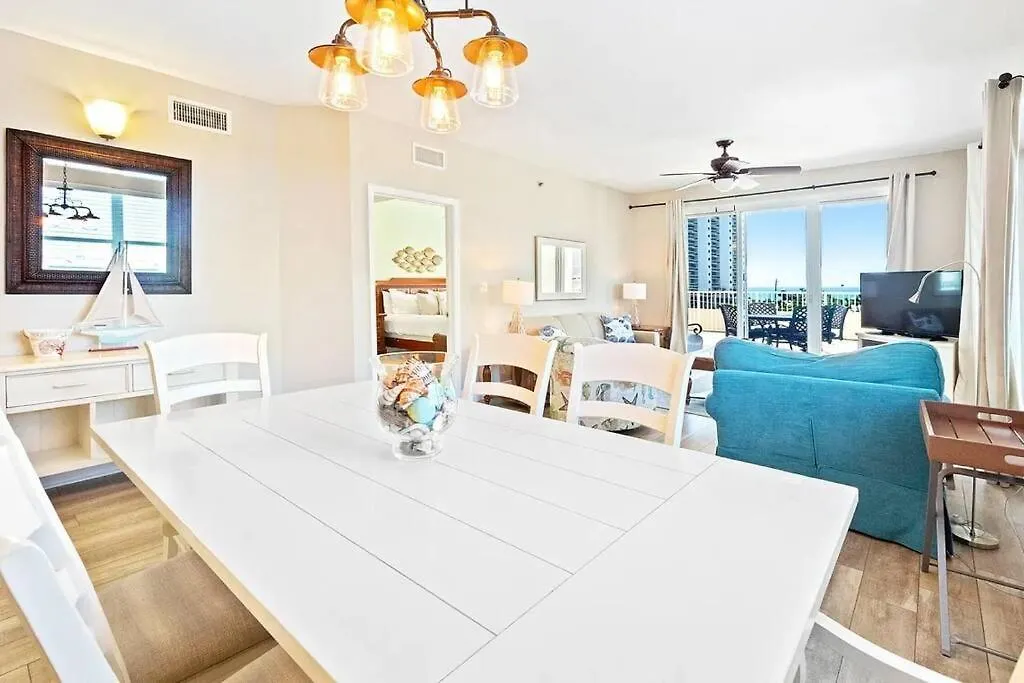 Kokomo Retreat- Steps From Pools & Private Beach! Villa
