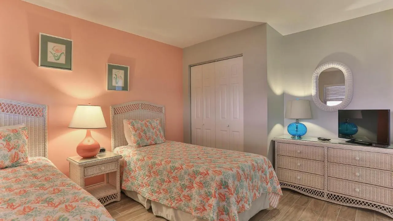 Aegean 204 - Beautiful Front Second Floor Unit At The Aegean