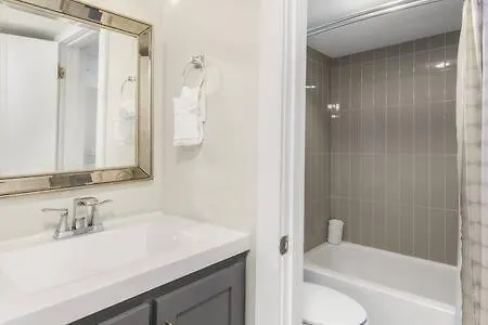 The Scallop By Brightwild-beachfront Holiday home Destin