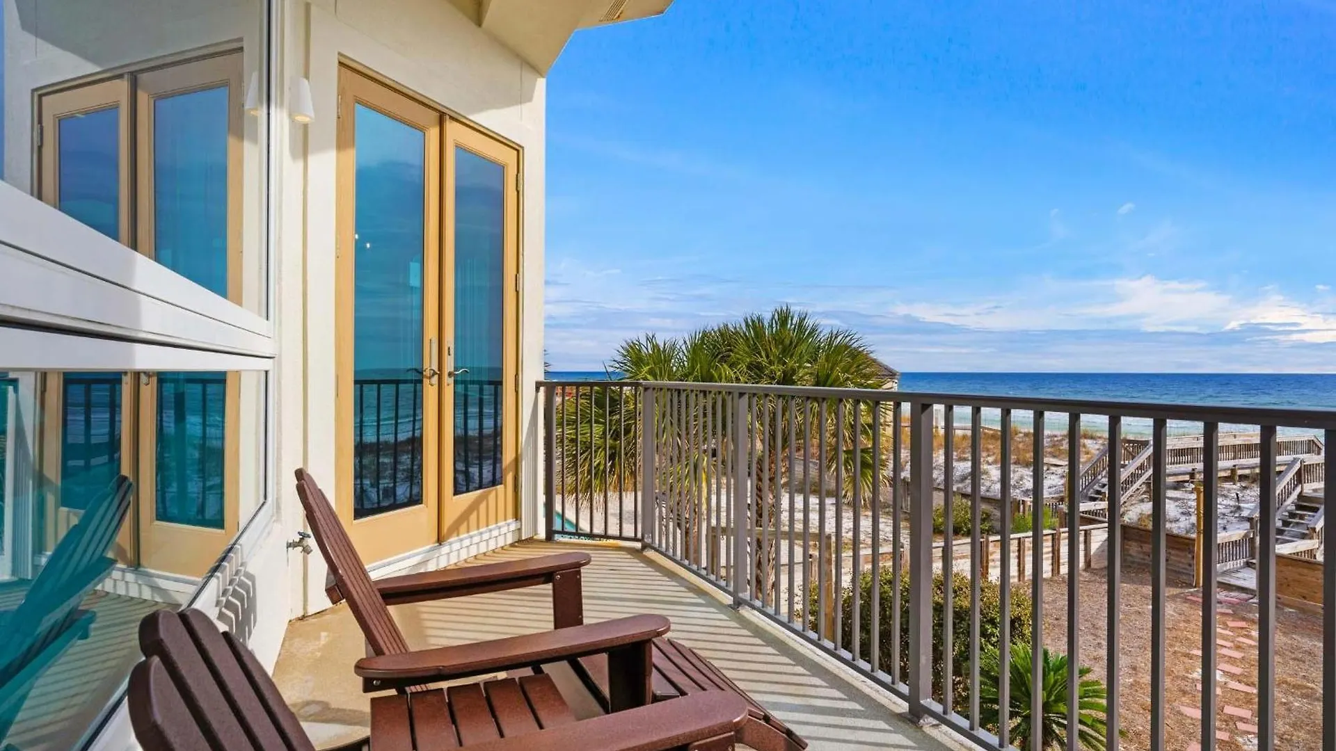 Holiday home Emerald Dawn *