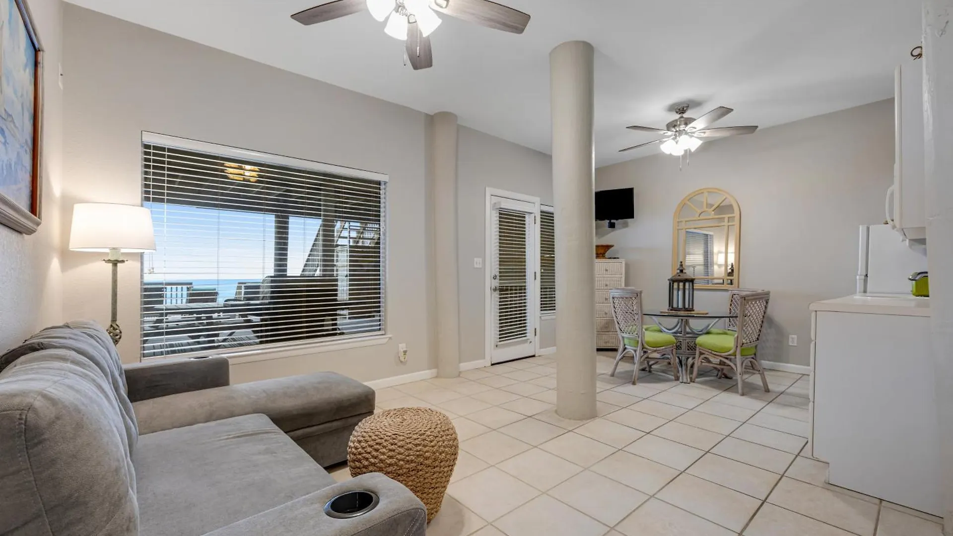 Dolphin Run At Reef Townhomes Holiday home Destin