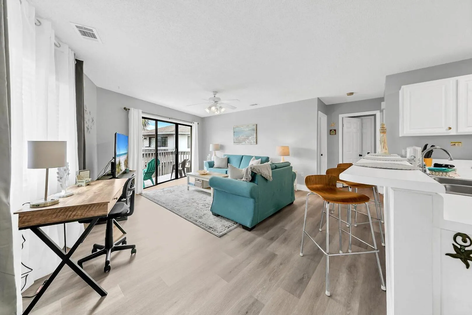 Crystal Village 16b Is A 2 Bed 2 Bath Near The Beach That Sleeps 6 Holiday home Destin