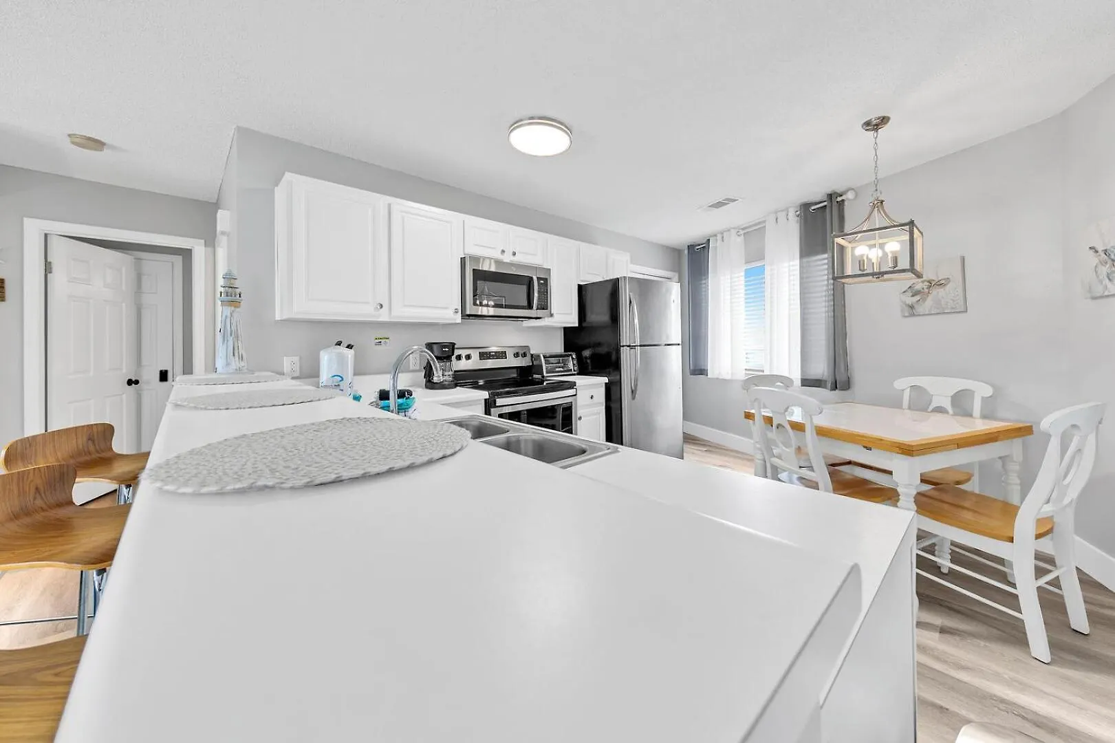 Crystal Village 16b Is A 2 Bed 2 Bath Near The Beach That Sleeps 6 Holiday home *