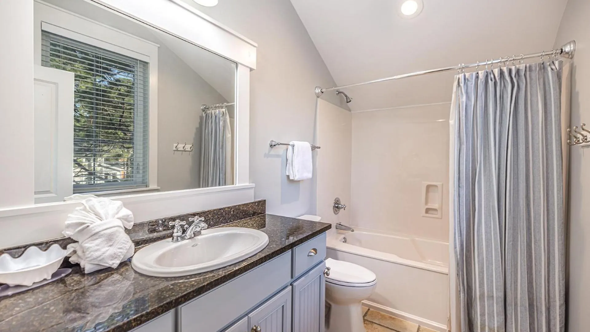 1282 Laurel Grove Holiday home