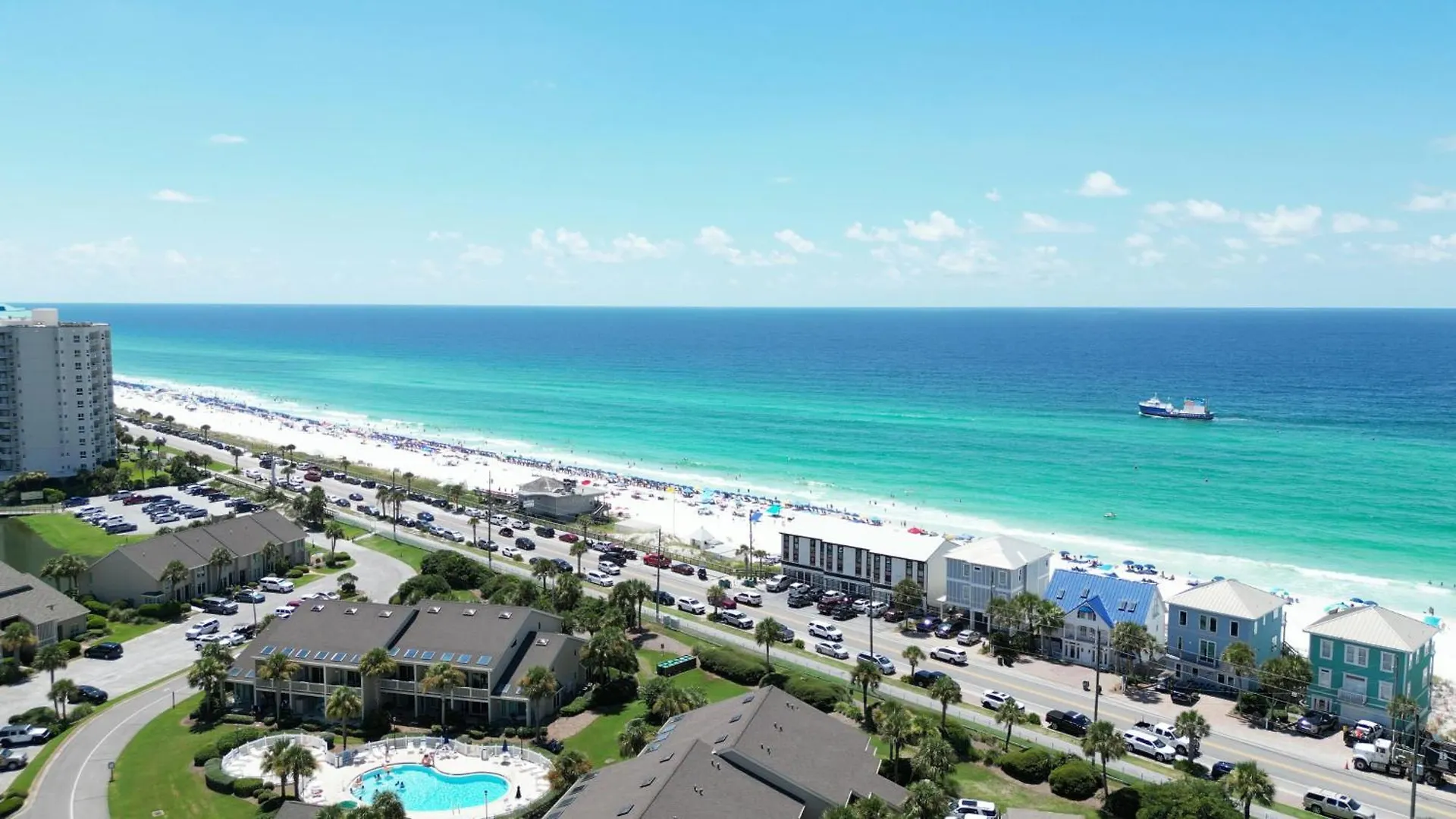 Сasa de vacaciones Luxurious House, Private Heated Pool, Dedicated Office, Mins Walk To & Shops Destin