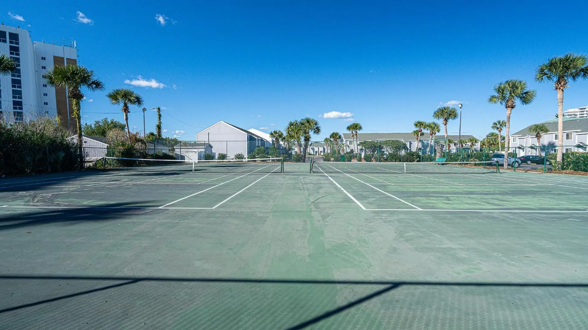 South Bay By The Gulf- Private Access, Community Pool, Foosball