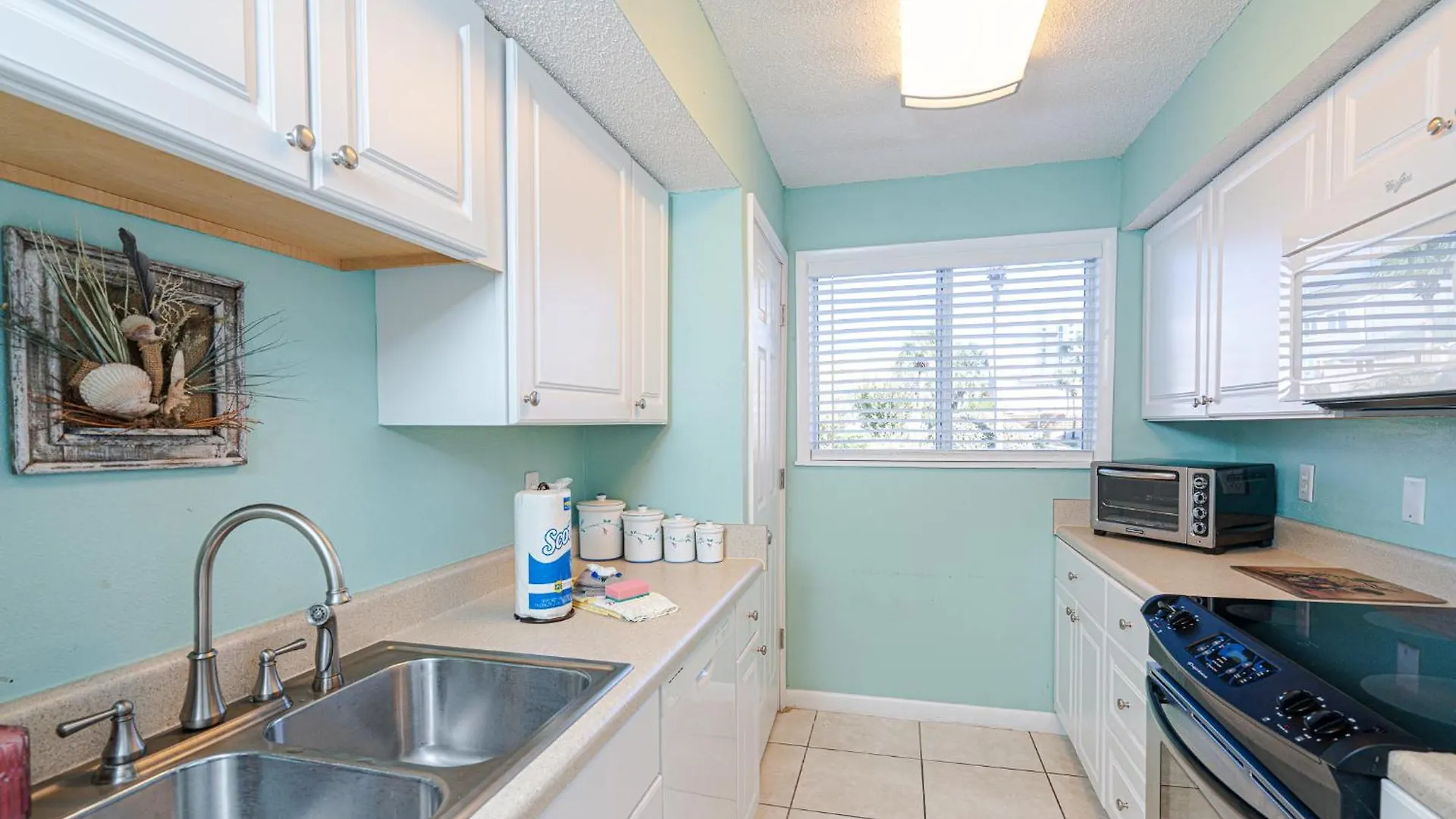 South Bay By The Gulf- Private Access, Community Pool, Foosball Destin