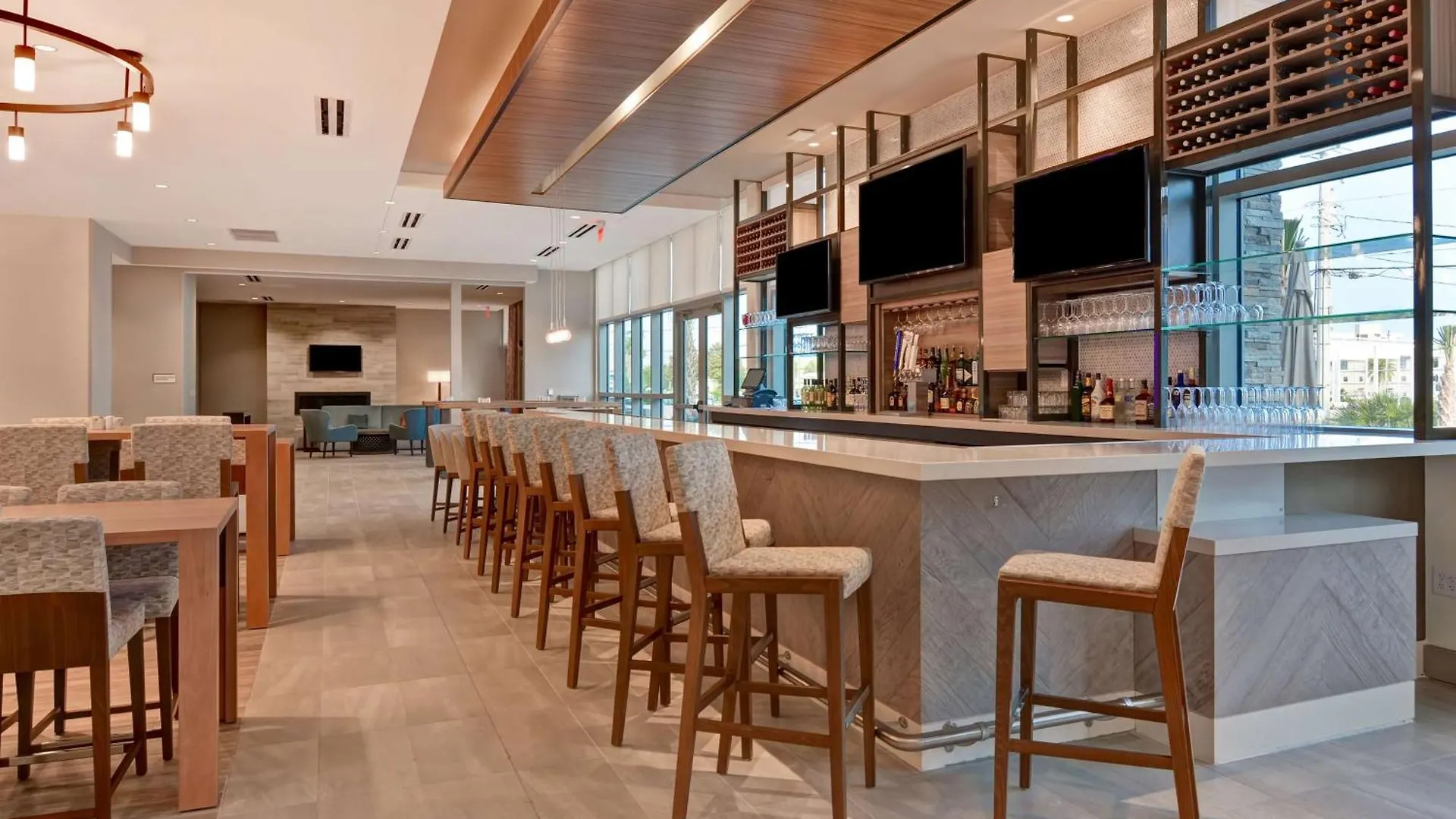 מלון Hilton Garden Destin Miramar Beach, Fl 3*