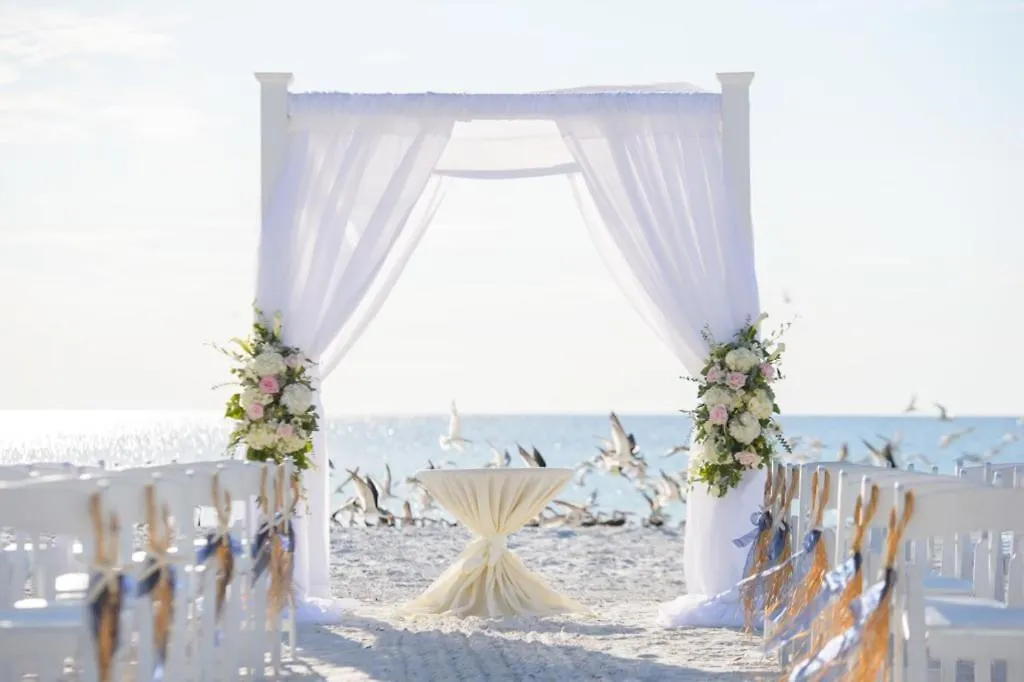 Crystal Tide With Heated Pool And Golf Cart *