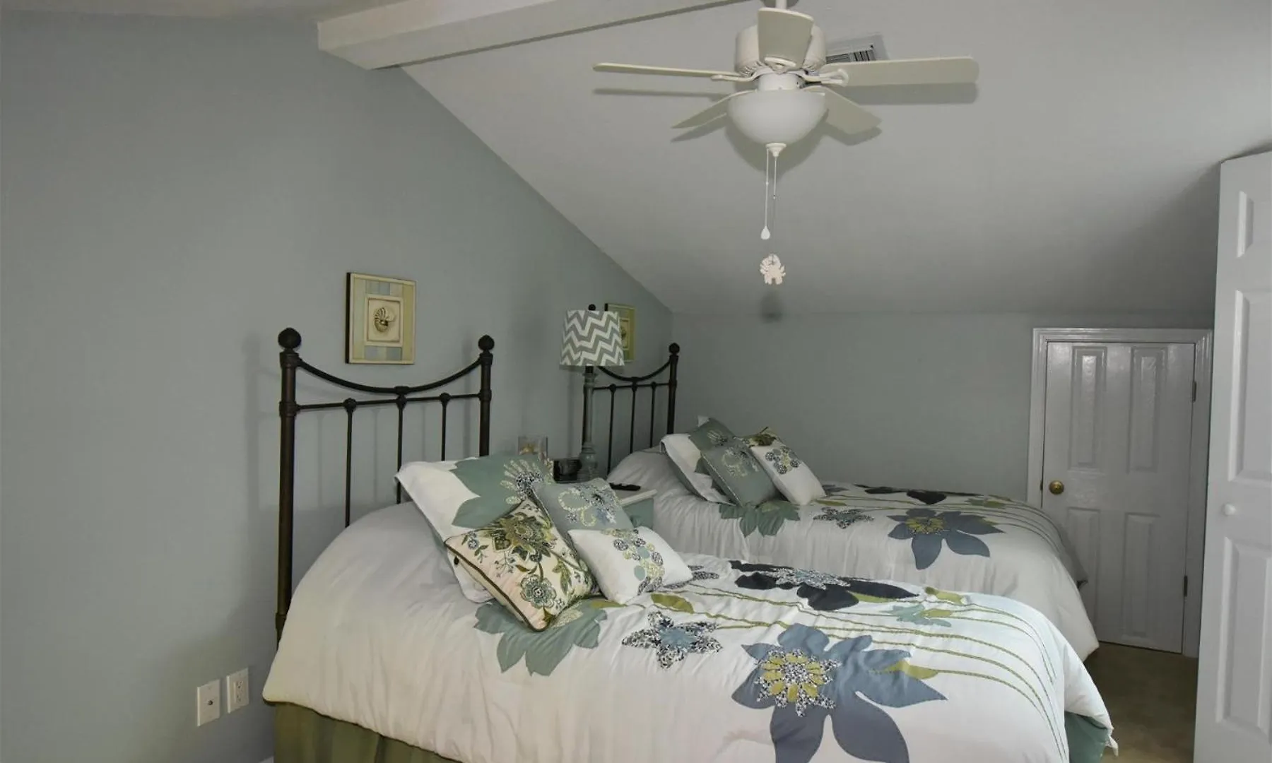 Emerald Escape * Destin