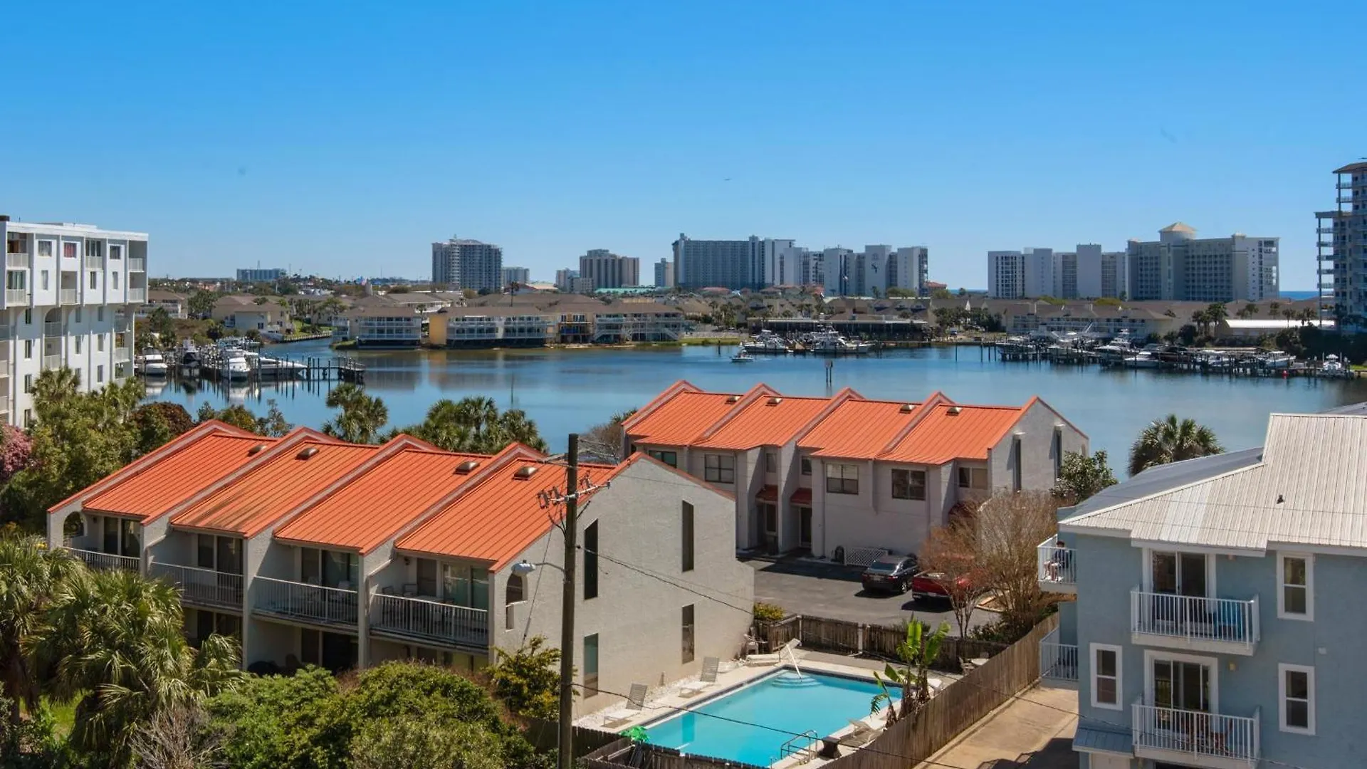 Dolphin Point #602a