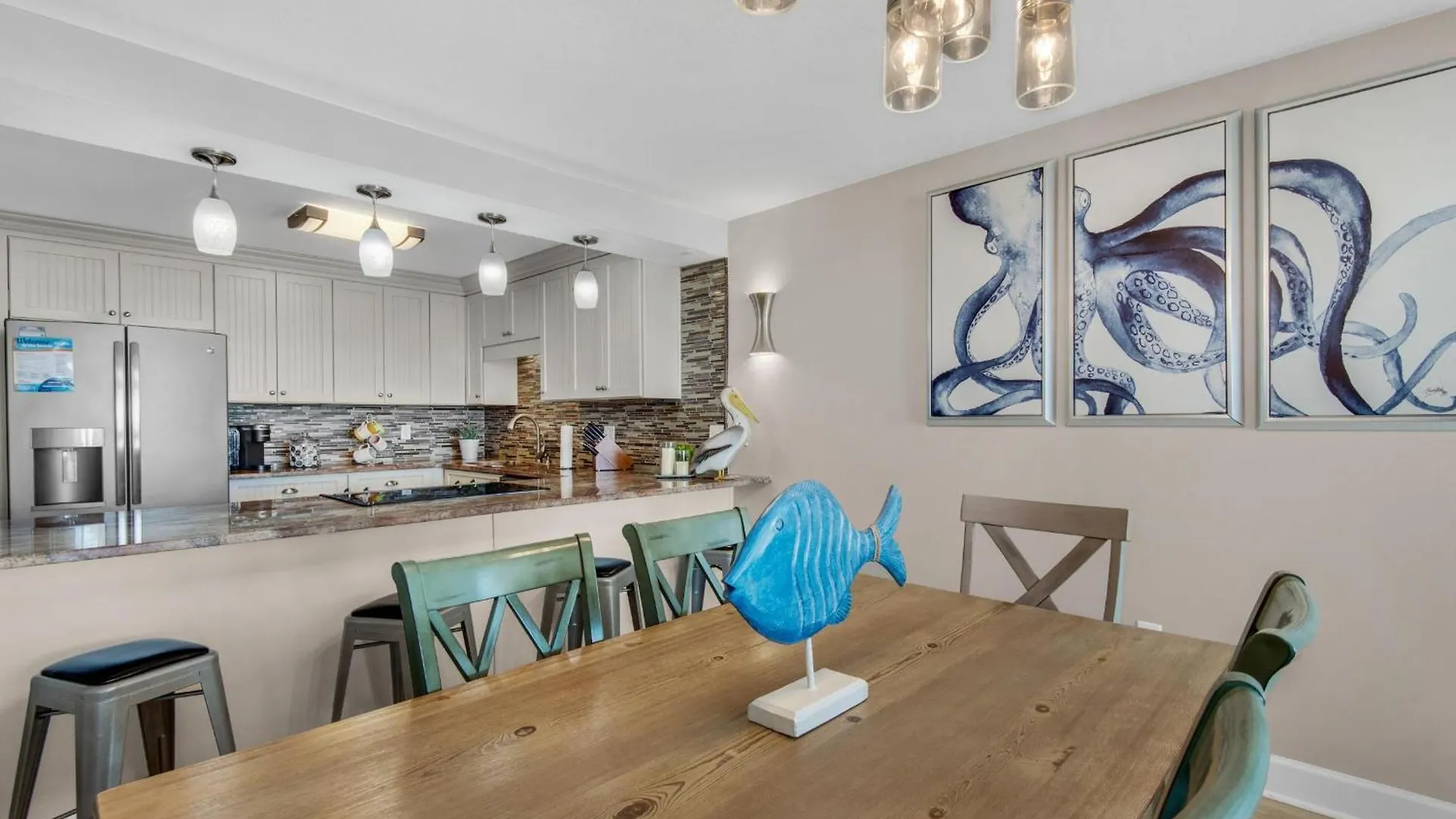 Dolphin Point #602a