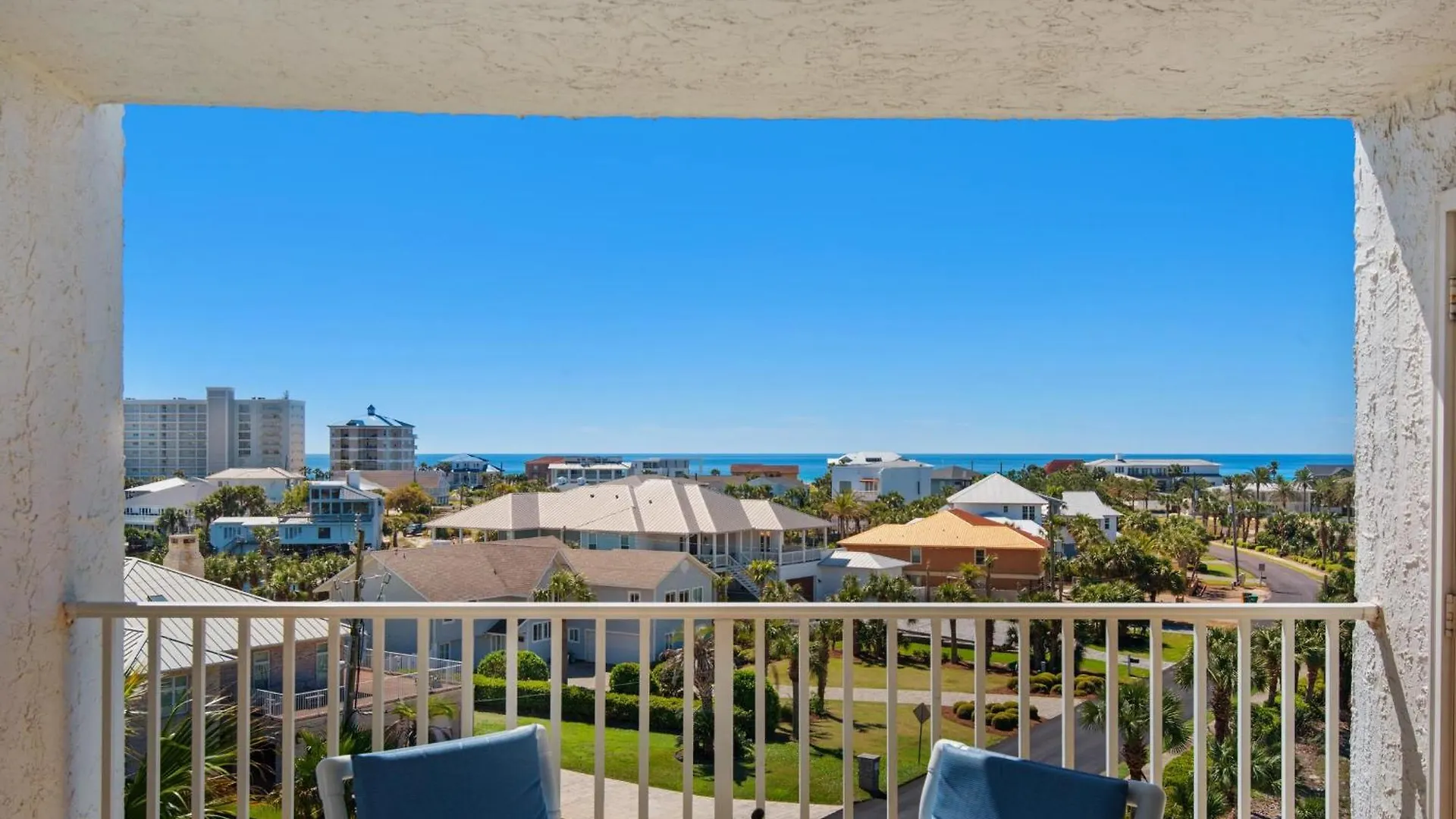 Dolphin Point #602a Apartment