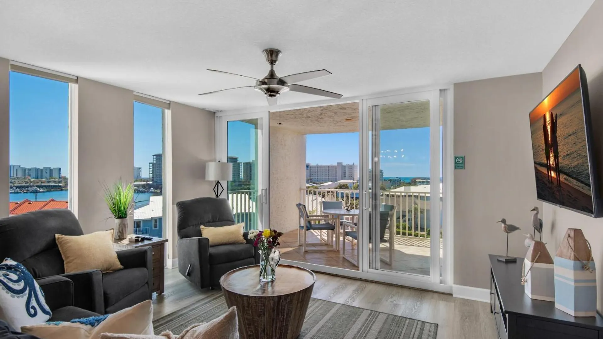 Dolphin Point #602a Apartment