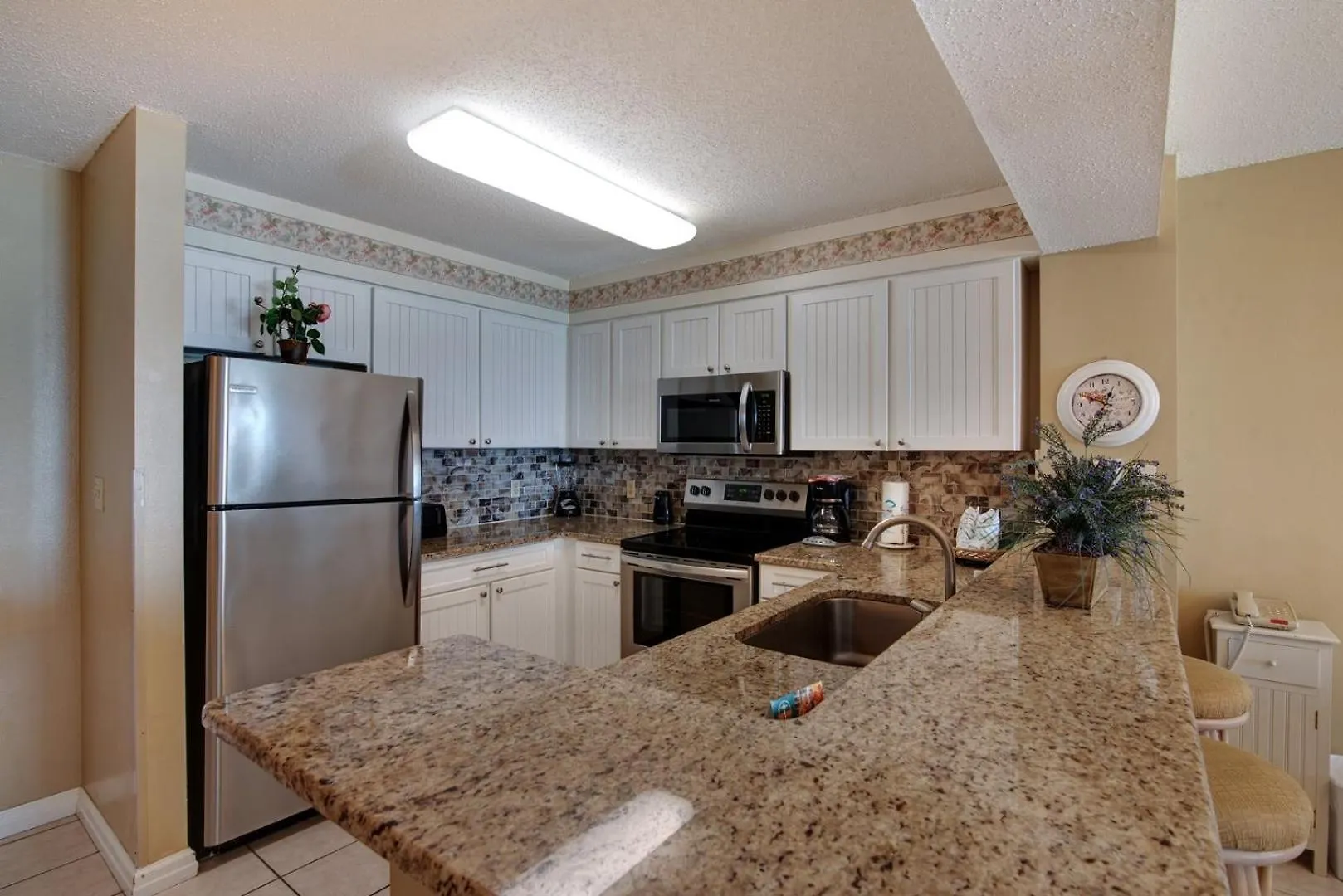 Pelican 1612 Destin
