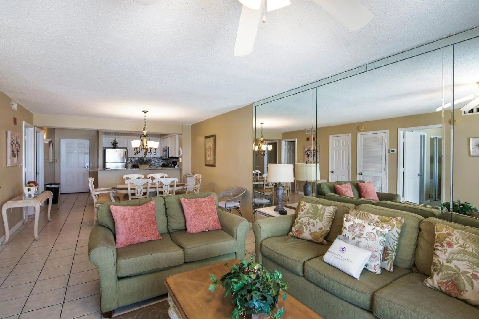 Apartment Pelican 1612