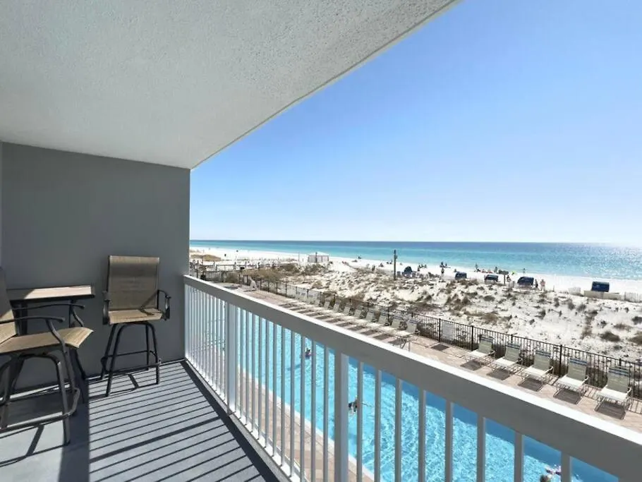 Pelican 209 Day Ever Apartment